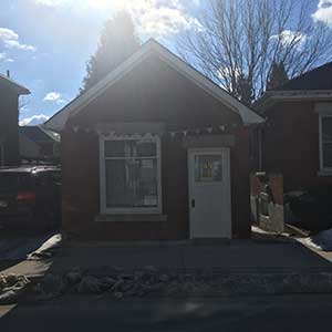 Exterior photo of the Alice Street Clubhouse